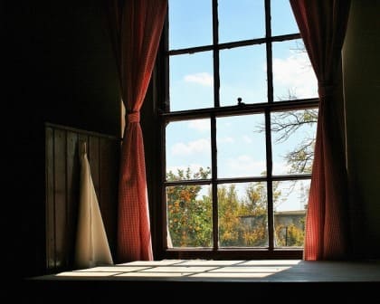 The 4 signs of a leaking window and when to get a replacement